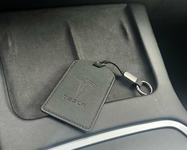 Синий Тесла Модель 3, объемом двигателя 0 л и пробегом 104 тыс. км за 18900 $, фото 28 на Automoto.ua