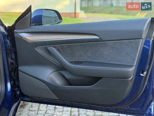Синій Тесла Модель 3, об'ємом двигуна 0 л та пробігом 21 тис. км за 20999 $, фото 86 на Automoto.ua