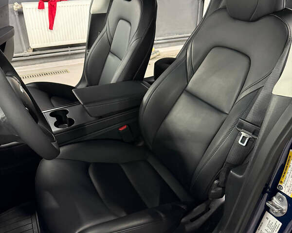 Синій Тесла Модель 3, об'ємом двигуна 0 л та пробігом 45 тис. км за 20990 $, фото 14 на Automoto.ua