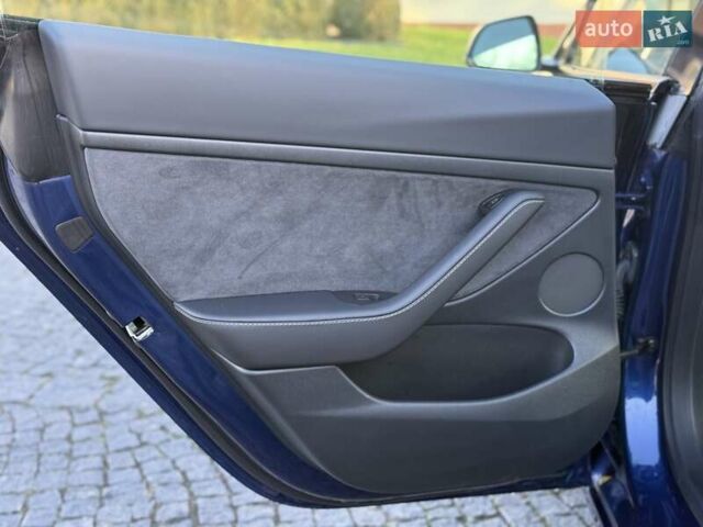 Синій Тесла Модель 3, об'ємом двигуна 0 л та пробігом 21 тис. км за 20999 $, фото 72 на Automoto.ua