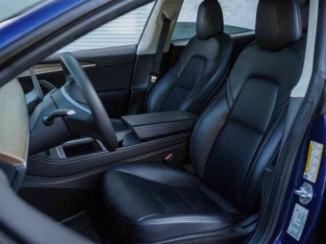 Синий Тесла Модель 3, объемом двигателя 0 л и пробегом 39 тыс. км за 19800 $, фото 11 на Automoto.ua