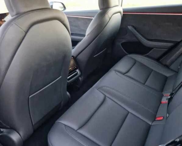 Синий Тесла Модель 3, объемом двигателя 0 л и пробегом 35 тыс. км за 14000 $, фото 6 на Automoto.ua