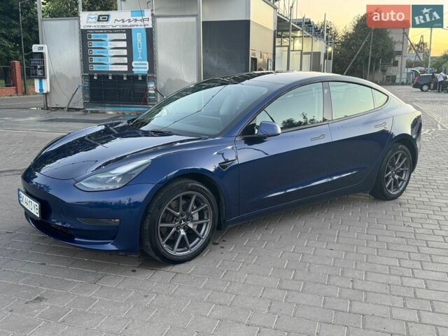 Синий Тесла Модель 3, объемом двигателя 0 л и пробегом 72 тыс. км за 22900 $, фото 2 на Automoto.ua