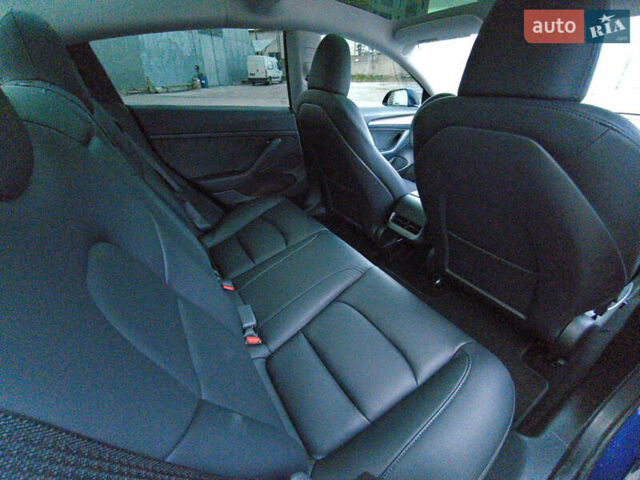 Синий Тесла Модель 3, объемом двигателя 0 л и пробегом 37 тыс. км за 24900 $, фото 33 на Automoto.ua