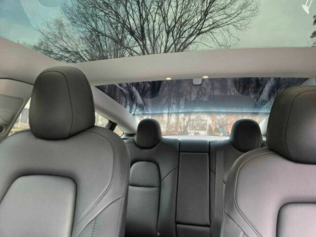 Синий Тесла Модель 3, объемом двигателя 0 л и пробегом 19 тыс. км за 17200 $, фото 13 на Automoto.ua