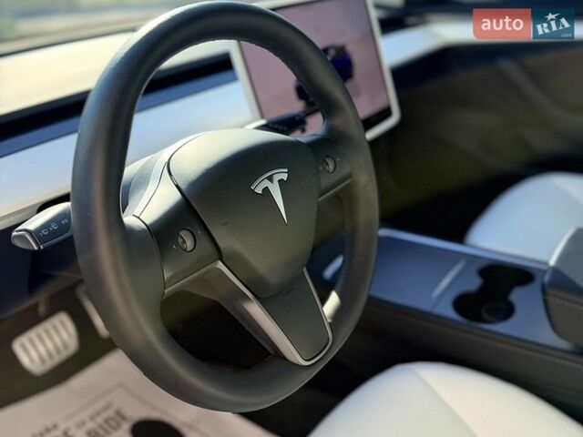Синий Тесла Модель 3, объемом двигателя 0 л и пробегом 53 тыс. км за 26600 $, фото 16 на Automoto.ua