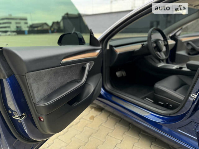 Синий Тесла Модель 3, объемом двигателя 0 л и пробегом 7 тыс. км за 33500 $, фото 6 на Automoto.ua