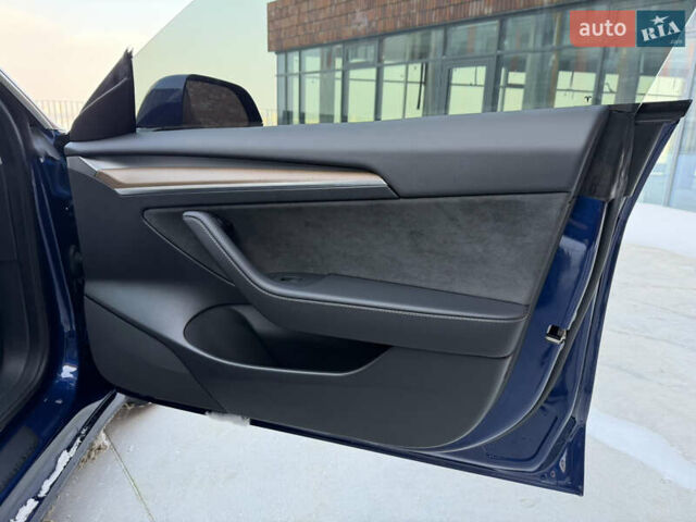 Синий Тесла Модель 3, объемом двигателя 0 л и пробегом 35 тыс. км за 21700 $, фото 34 на Automoto.ua