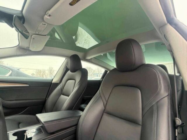 Синий Тесла Модель 3, объемом двигателя 0 л и пробегом 15 тыс. км за 9600 $, фото 10 на Automoto.ua