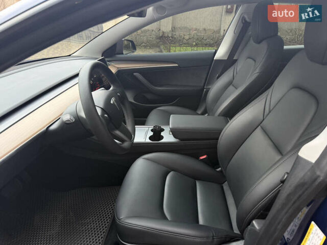 Синий Тесла Модель 3, объемом двигателя 0 л и пробегом 38 тыс. км за 20400 $, фото 14 на Automoto.ua