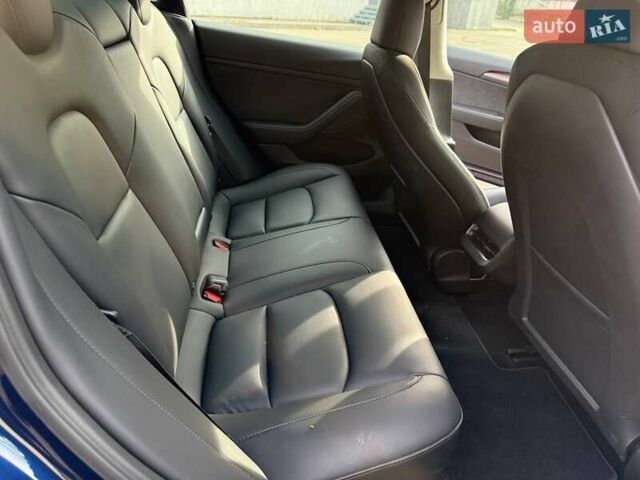 Синий Тесла Модель 3, объемом двигателя 0 л и пробегом 5 тыс. км за 24999 $, фото 10 на Automoto.ua