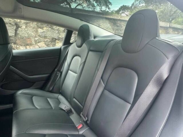 Синий Тесла Модель 3, объемом двигателя 0 л и пробегом 20 тыс. км за 9600 $, фото 12 на Automoto.ua