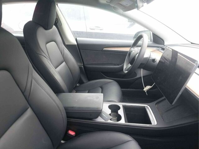 Синий Тесла Модель 3, объемом двигателя 0 л и пробегом 18 тыс. км за 16000 $, фото 6 на Automoto.ua