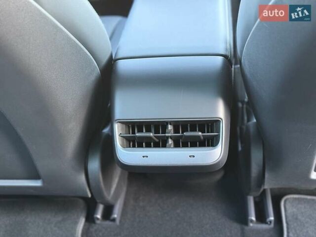 Синій Тесла Модель 3, об'ємом двигуна 0 л та пробігом 21 тис. км за 20999 $, фото 85 на Automoto.ua