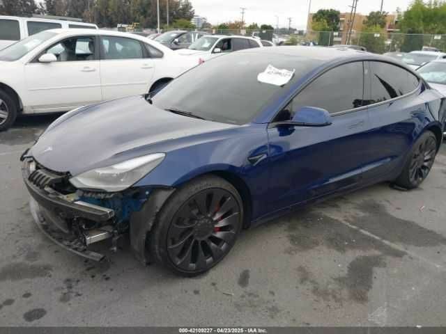 Синій Тесла Модель 3, об'ємом двигуна 0 л та пробігом 40 тис. км за 8000 $, фото 2 на Automoto.ua