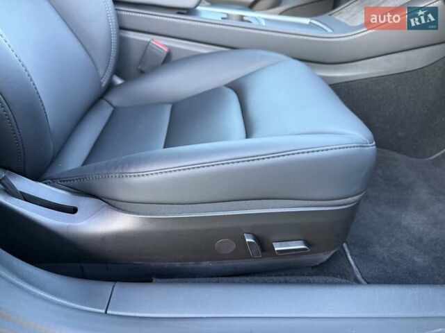 Синій Тесла Модель 3, об'ємом двигуна 0 л та пробігом 21 тис. км за 20999 $, фото 94 на Automoto.ua