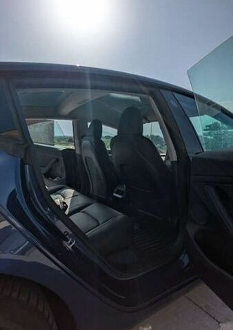 Синій Тесла Модель 3, об'ємом двигуна 0 л та пробігом 67 тис. км за 23000 $, фото 18 на Automoto.ua