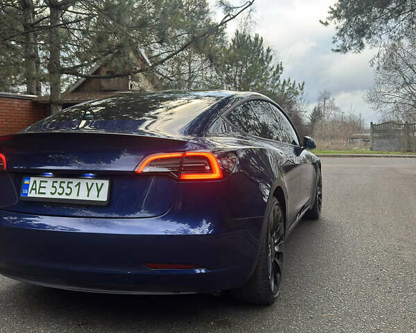 Синий Тесла Модель 3, объемом двигателя 0 л и пробегом 43 тыс. км за 25999 $, фото 5 на Automoto.ua