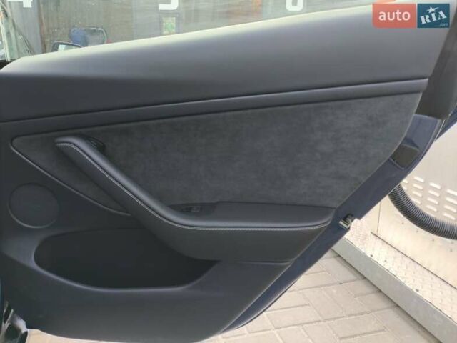 Синий Тесла Модель 3, объемом двигателя 0 л и пробегом 13 тыс. км за 23200 $, фото 19 на Automoto.ua