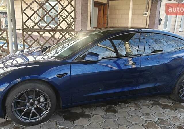 Синий Тесла Модель 3, объемом двигателя 0 л и пробегом 25 тыс. км за 21500 $, фото 1 на Automoto.ua