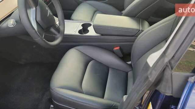 Синій Тесла Модель 3, об'ємом двигуна 0 л та пробігом 4 тис. км за 24700 $, фото 12 на Automoto.ua