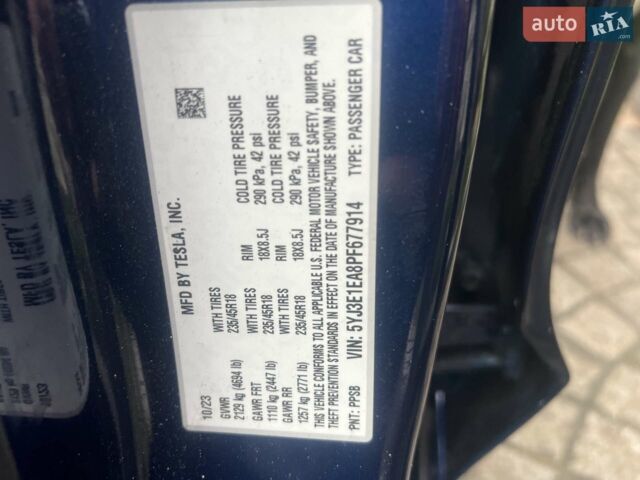 Синий Тесла Модель 3, объемом двигателя 0 л и пробегом 30 тыс. км за 21500 $, фото 4 на Automoto.ua