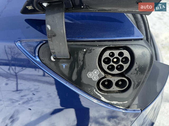 Синий Тесла Модель 3, объемом двигателя 0 л и пробегом 50 тыс. км за 34990 $, фото 29 на Automoto.ua