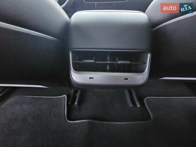 Синий Тесла Модель 3, объемом двигателя 0 л и пробегом 30 тыс. км за 27800 $, фото 46 на Automoto.ua