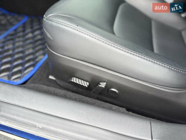 Синий Тесла Модель 3, объемом двигателя 0 л и пробегом 21 тыс. км за 21690 $, фото 17 на Automoto.ua