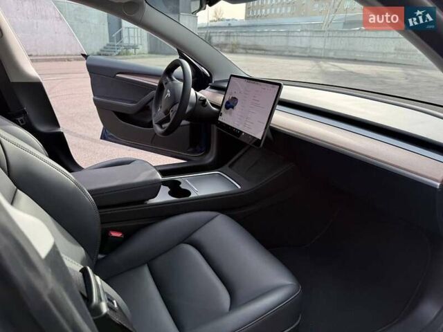 Синий Тесла Модель 3, объемом двигателя 0 л и пробегом 5 тыс. км за 24999 $, фото 1 на Automoto.ua