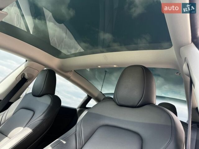 Синій Тесла Модель 3, об'ємом двигуна 0 л та пробігом 21 тис. км за 22500 $, фото 16 на Automoto.ua