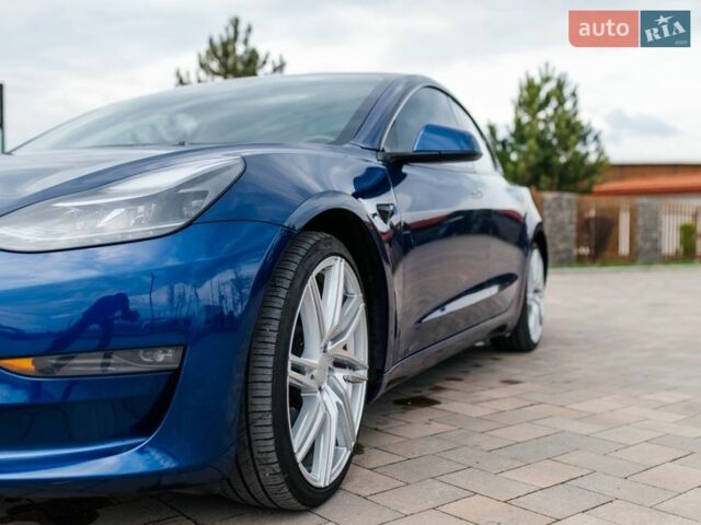 Синий Тесла Модель 3, объемом двигателя 0 л и пробегом 68 тыс. км за 23500 $, фото 19 на Automoto.ua