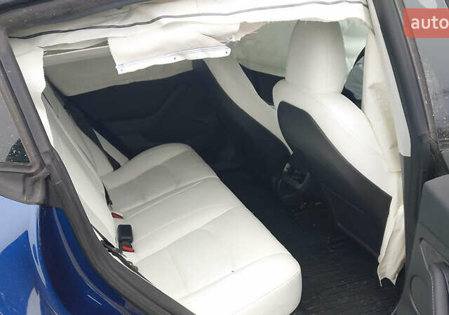 Синій Тесла Модель 3, об'ємом двигуна 0 л та пробігом 43 тис. км за 11999 $, фото 7 на Automoto.ua