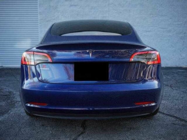 Синий Тесла Модель 3, объемом двигателя 0 л и пробегом 39 тыс. км за 19800 $, фото 5 на Automoto.ua