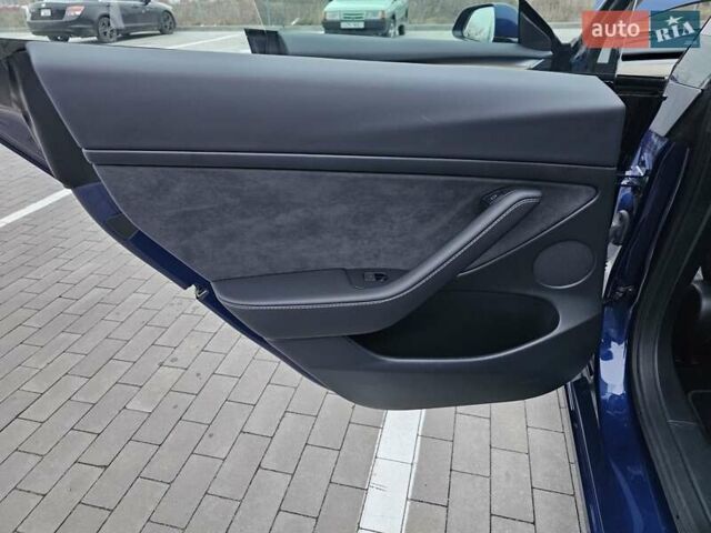 Синий Тесла Модель 3, объемом двигателя 0 л и пробегом 23 тыс. км за 26449 $, фото 32 на Automoto.ua