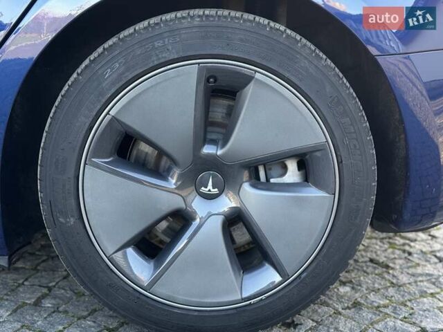 Синій Тесла Модель 3, об'ємом двигуна 0 л та пробігом 21 тис. км за 20999 $, фото 103 на Automoto.ua