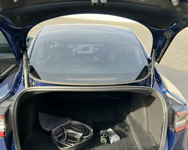 Синій Тесла Модель 3, об'ємом двигуна 0 л та пробігом 74 тис. км за 22800 $, фото 7 на Automoto.ua