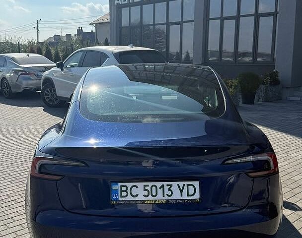 Синий Тесла Модель 3, объемом двигателя 0 л и пробегом 5 тыс. км за 24200 $, фото 2 на Automoto.ua