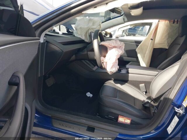 Синій Тесла Модель 3, об'ємом двигуна 0 л та пробігом 31 тис. км за 16500 $, фото 4 на Automoto.ua