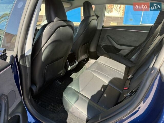 Синий Тесла Модель 3, объемом двигателя 0 л и пробегом 46 тыс. км за 30000 $, фото 23 на Automoto.ua