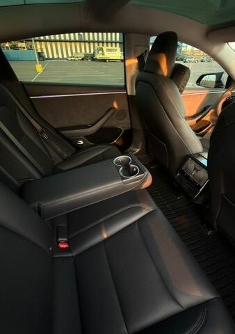 Синий Тесла Модель 3, объемом двигателя 0 л и пробегом 41 тыс. км за 29700 $, фото 16 на Automoto.ua