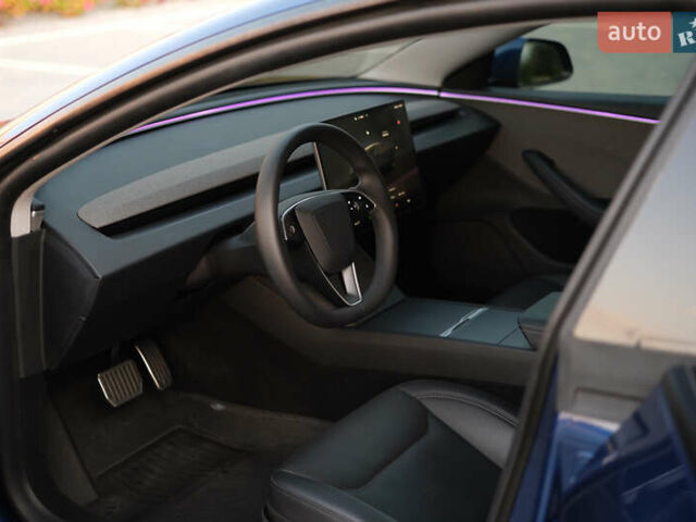 Синий Тесла Модель 3, объемом двигателя 0 л и пробегом 7 тыс. км за 25700 $, фото 33 на Automoto.ua