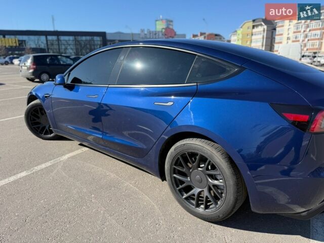Синий Тесла Модель 3, объемом двигателя 0 л и пробегом 11 тыс. км за 25400 $, фото 7 на Automoto.ua