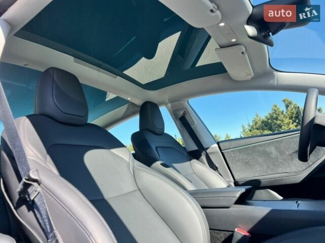 Синий Тесла Модель 3, объемом двигателя 0 л и пробегом 14 тыс. км за 31999 $, фото 54 на Automoto.ua