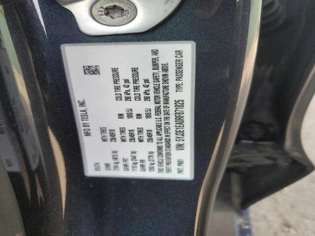 Синий Тесла Модель 3, объемом двигателя 0 л и пробегом 17 тыс. км за 9500 $, фото 11 на Automoto.ua