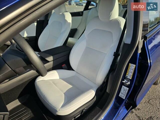 Синій Тесла Модель 3, об'ємом двигуна 0 л та пробігом 6 тис. км за 28900 $, фото 14 на Automoto.ua