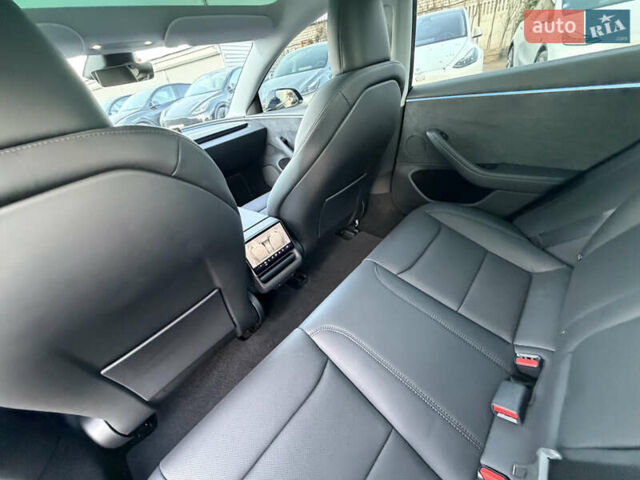 Синий Тесла Модель 3, объемом двигателя 0 л и пробегом 5 тыс. км за 32000 $, фото 19 на Automoto.ua