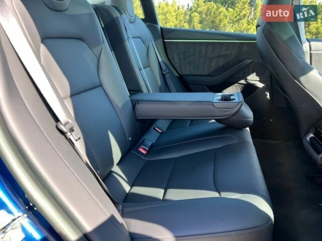 Синий Тесла Модель 3, объемом двигателя 0 л и пробегом 14 тыс. км за 31999 $, фото 49 на Automoto.ua