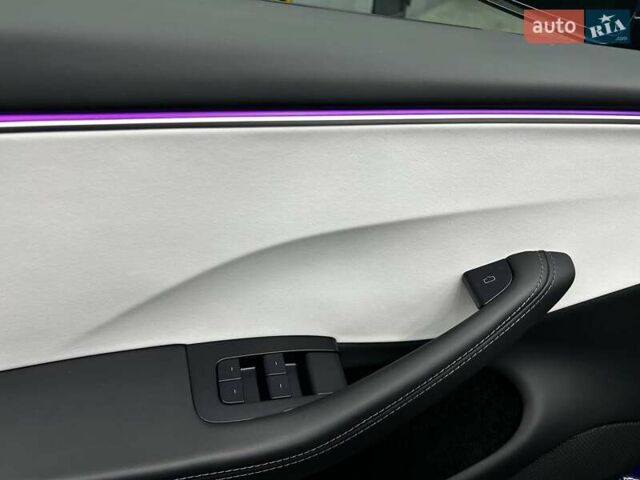 Синій Тесла Модель 3, об'ємом двигуна 0 л та пробігом 32 тис. км за 29000 $, фото 10 на Automoto.ua