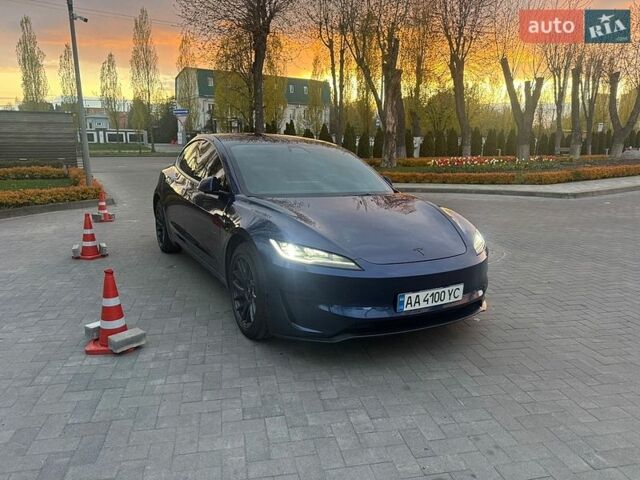 Синий Тесла Модель 3, объемом двигателя 0 л и пробегом 29 тыс. км за 29750 $, фото 4 на Automoto.ua